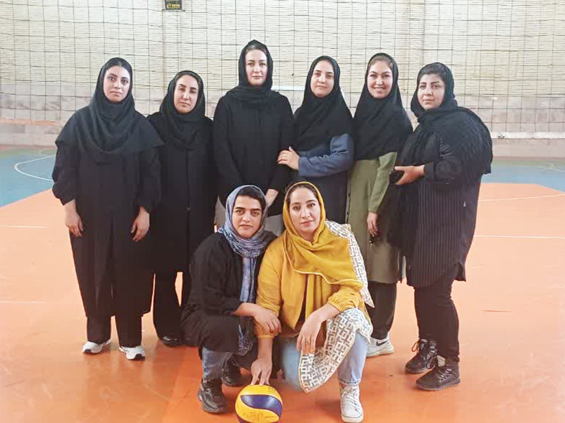 والیبال بانوان بهزیستی کرمان پیروز رقابت دوستانه هفته بهزیستی