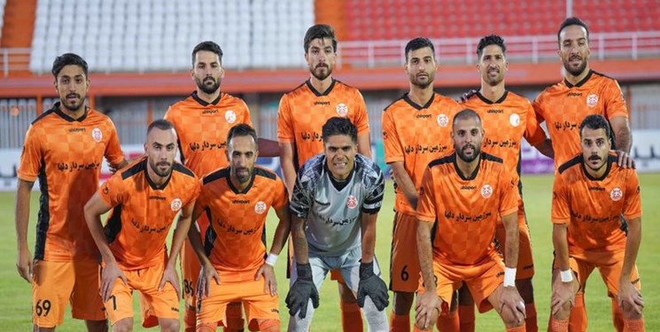 دیدار دو تیم فوتبال مس کرمان و پرسپولیس تهران در لیگ برتر